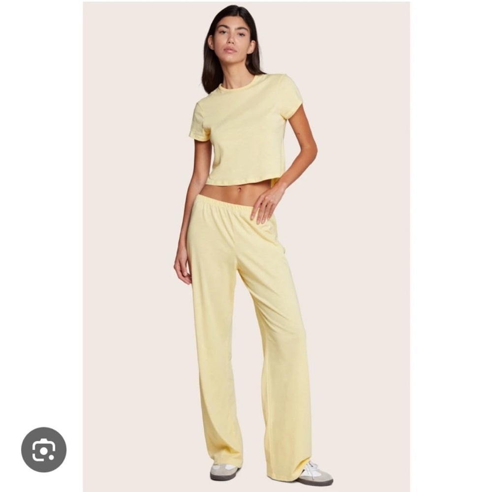 NWOT SET Active Daily Linny Tee & Pants